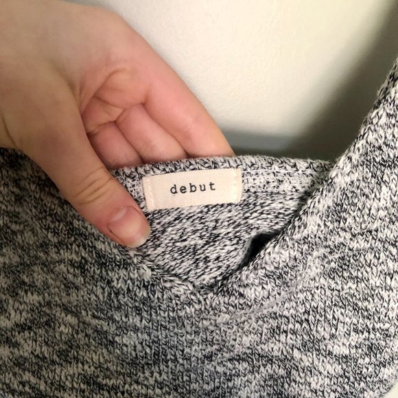 Debut White and Grey Knit Cropped Tank - Picture 4 of 4